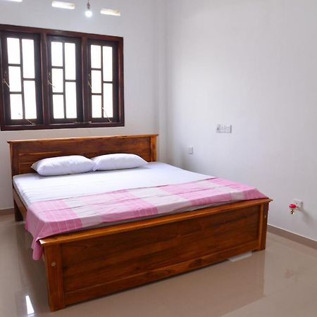 Roshan'S Guest House Hikkaduwa Dış mekan fotoğraf